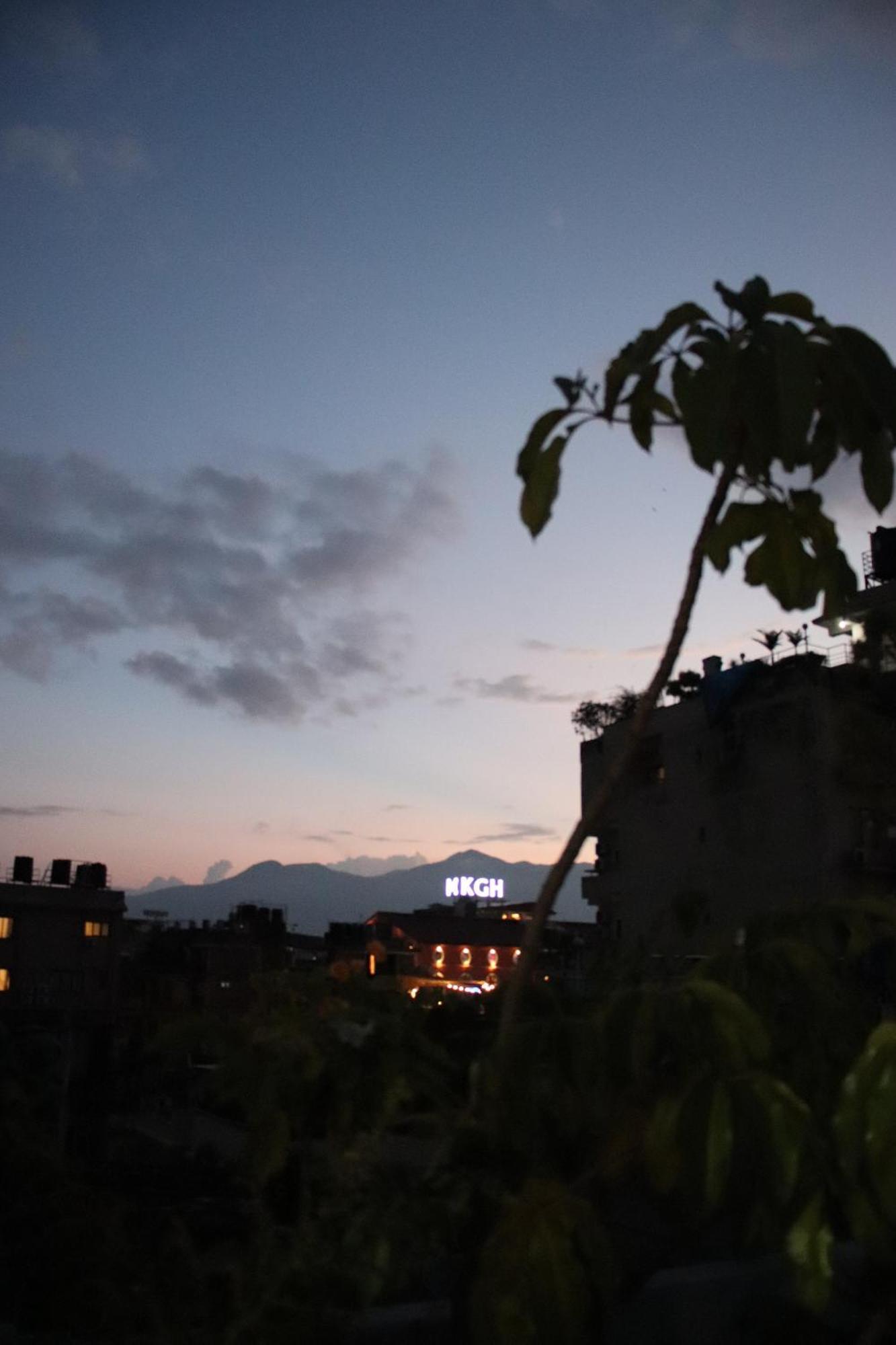 Holy Land Hotel Nepal Катманду Екстер'єр фото
