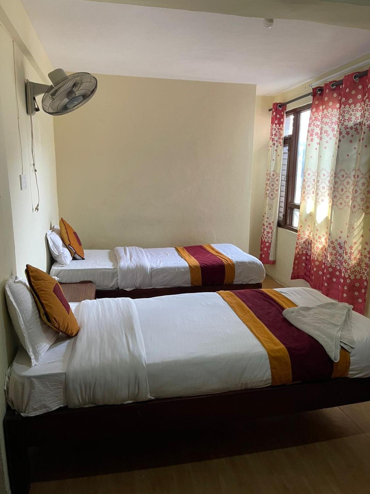 Holy Land Hotel Nepal Катманду Екстер'єр фото