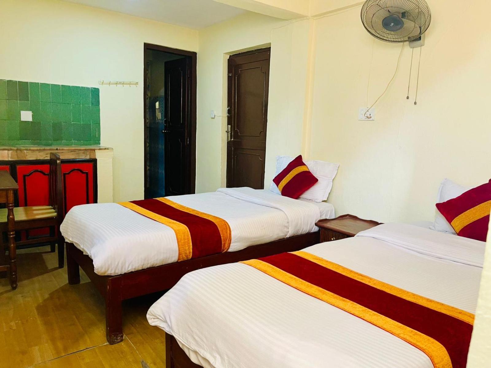 Holy Land Hotel Nepal Катманду Екстер'єр фото