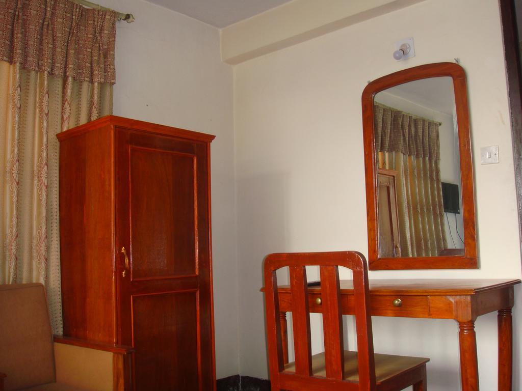 Holy Land Hotel Nepal Катманду Екстер'єр фото